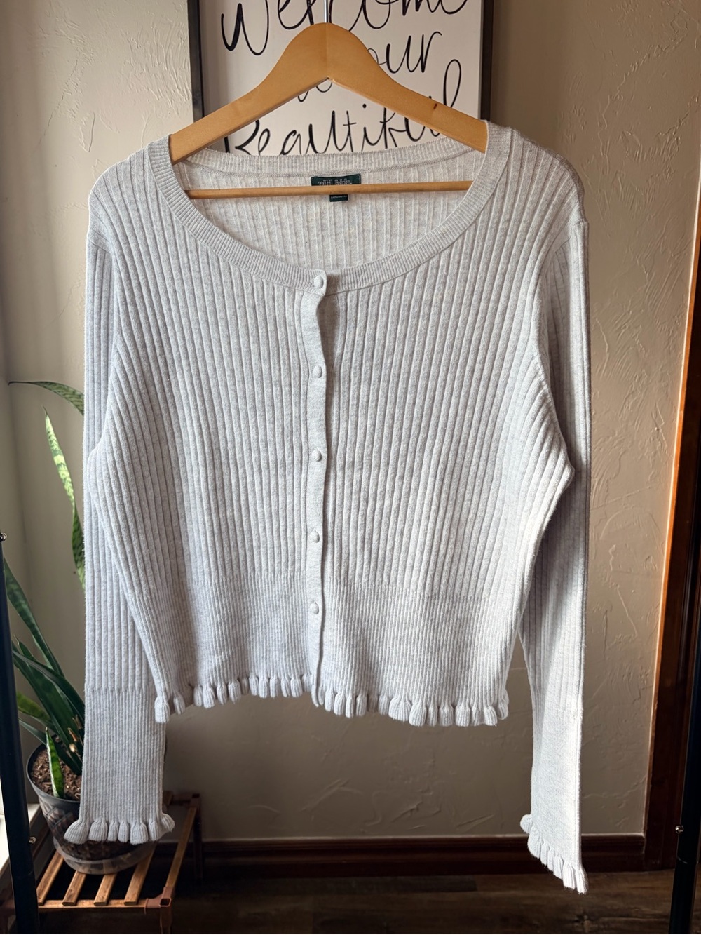 wild fable Light Gray Ribbed Button-Front Cardigan with Ruffle Trim Size XXL NWT